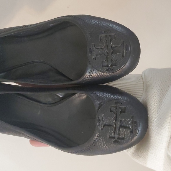 Tory Burch Black Leather Ballet Flats Size 8 Minimalist Preppy Office Attire - Picture 12 of 16